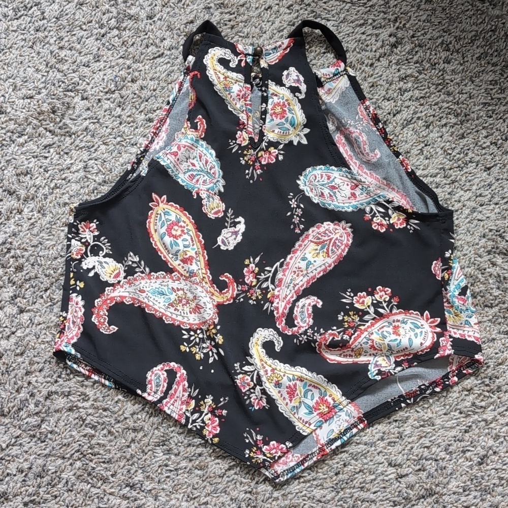 Rose And Grey Paisley Handkerchief Tank Top - Picture 5 of 6